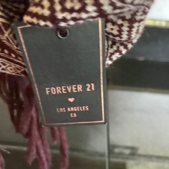 Forever 21 - Picture 8 of 9